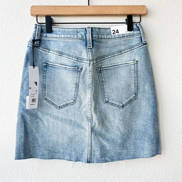 NWT Joe’s Jeans The HR Mini Skirt in Close Call Raw Hem Mini Denim 24 - Picture 3 of 6